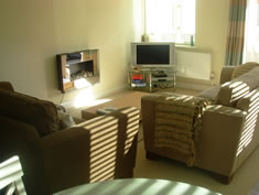 Lounge by day